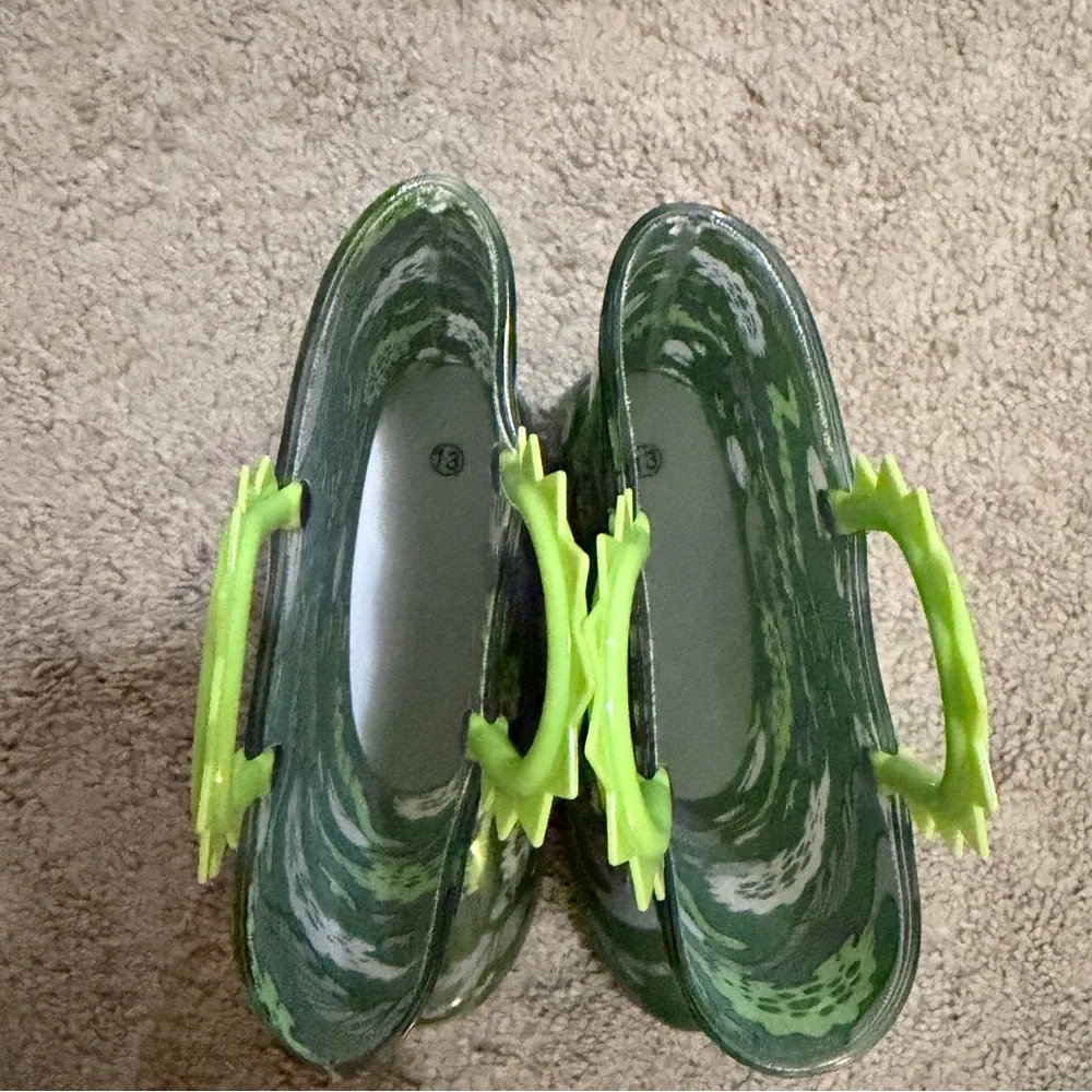 Light Up, Dinosaur Print Kids Rain Boots Size 13 - Picture 5 of 8